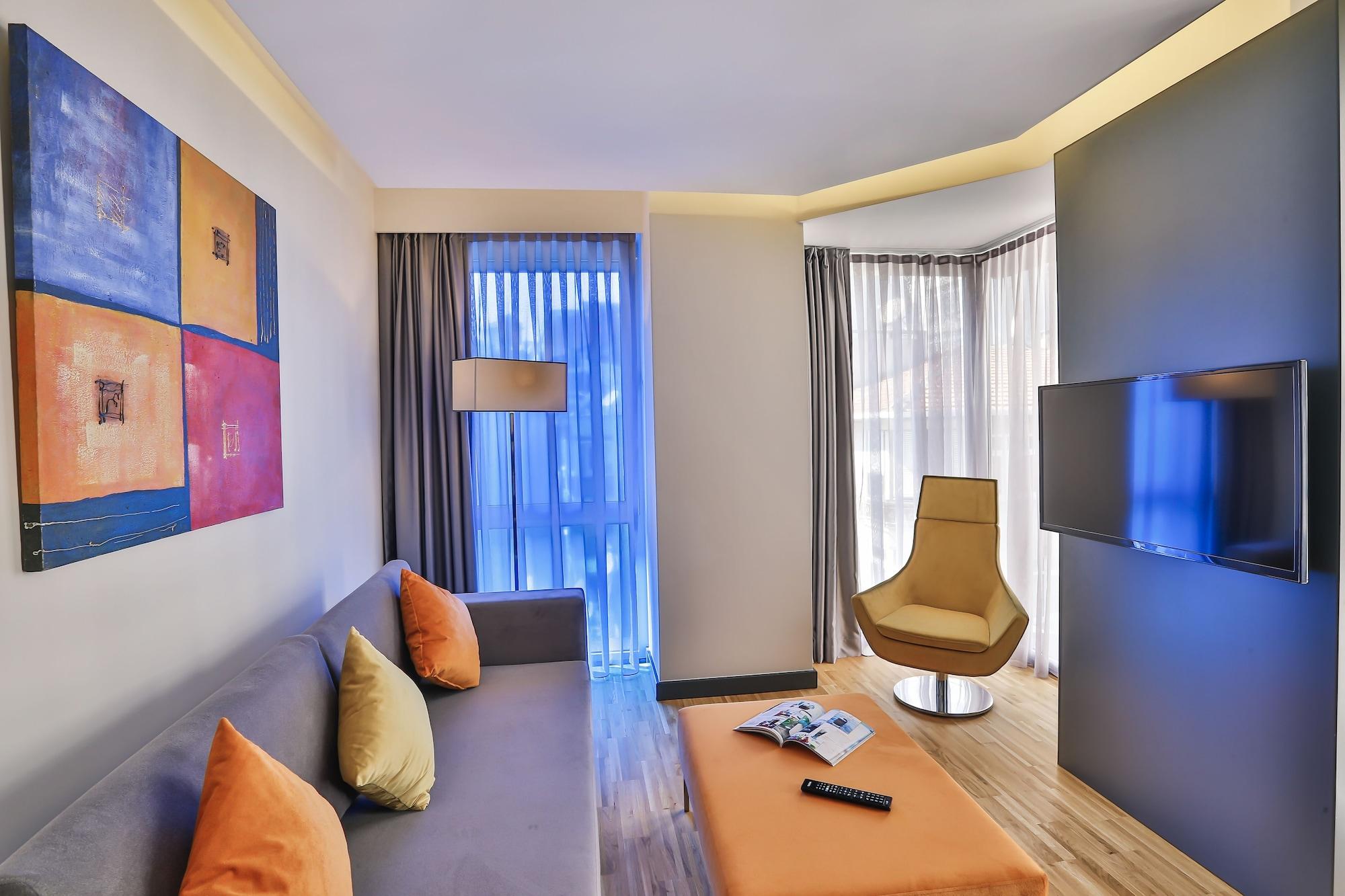 Business Life Hotel Istanbul Exterior photo